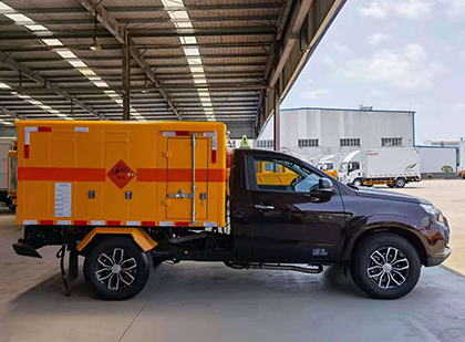 雨花爆破器材运输车