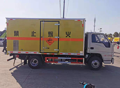 雨花爆破器材运输车技术升级与安全合规新趋势