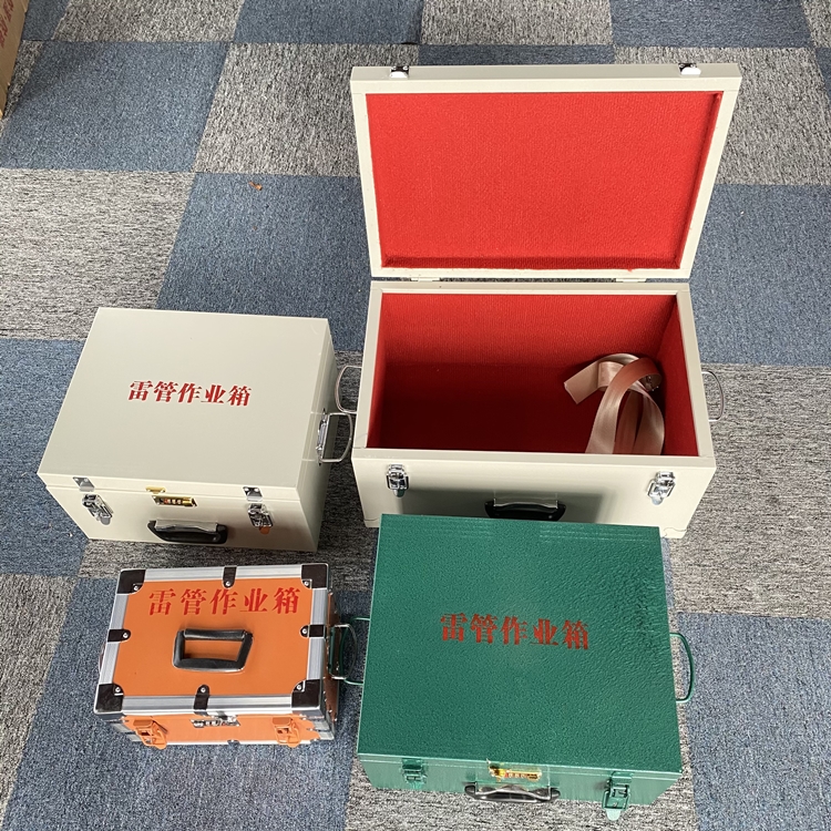 雨花爆破工程作业箱如何选择？玻璃钢与传统材质的全面对比